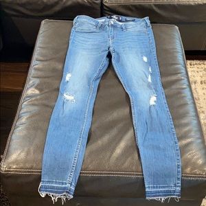 Hollister 9R Low Rise Jean Legging